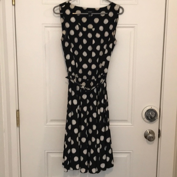 Black and white polka dot dress. - Picture 1 of 4